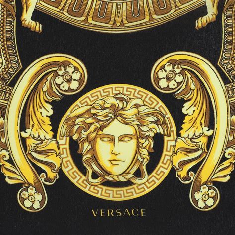 versace black gold